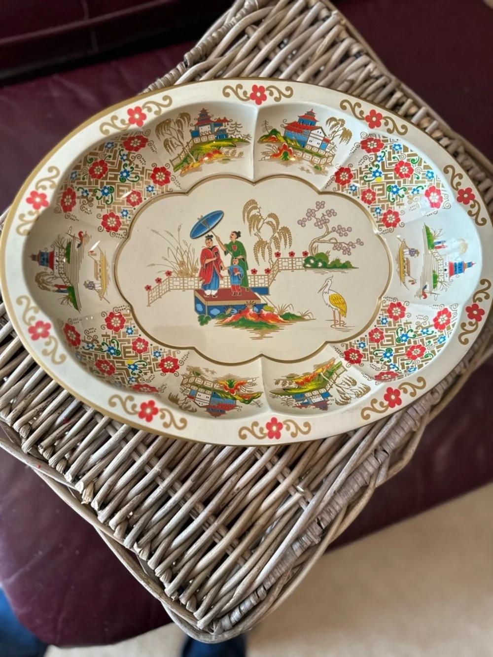 Vintage Daher Tin Oval Scalloped Asian Scene Serving Bowl Gold Floral England